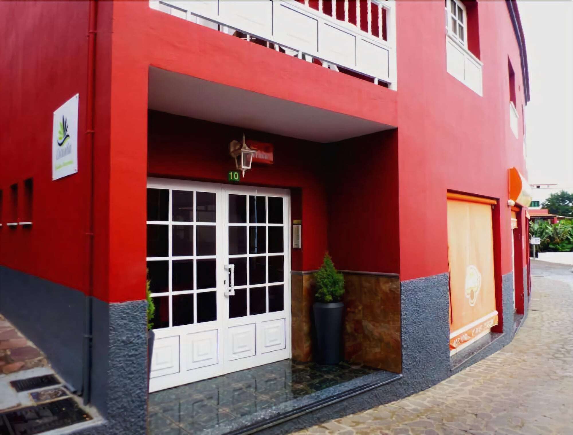 Escuela Apartament